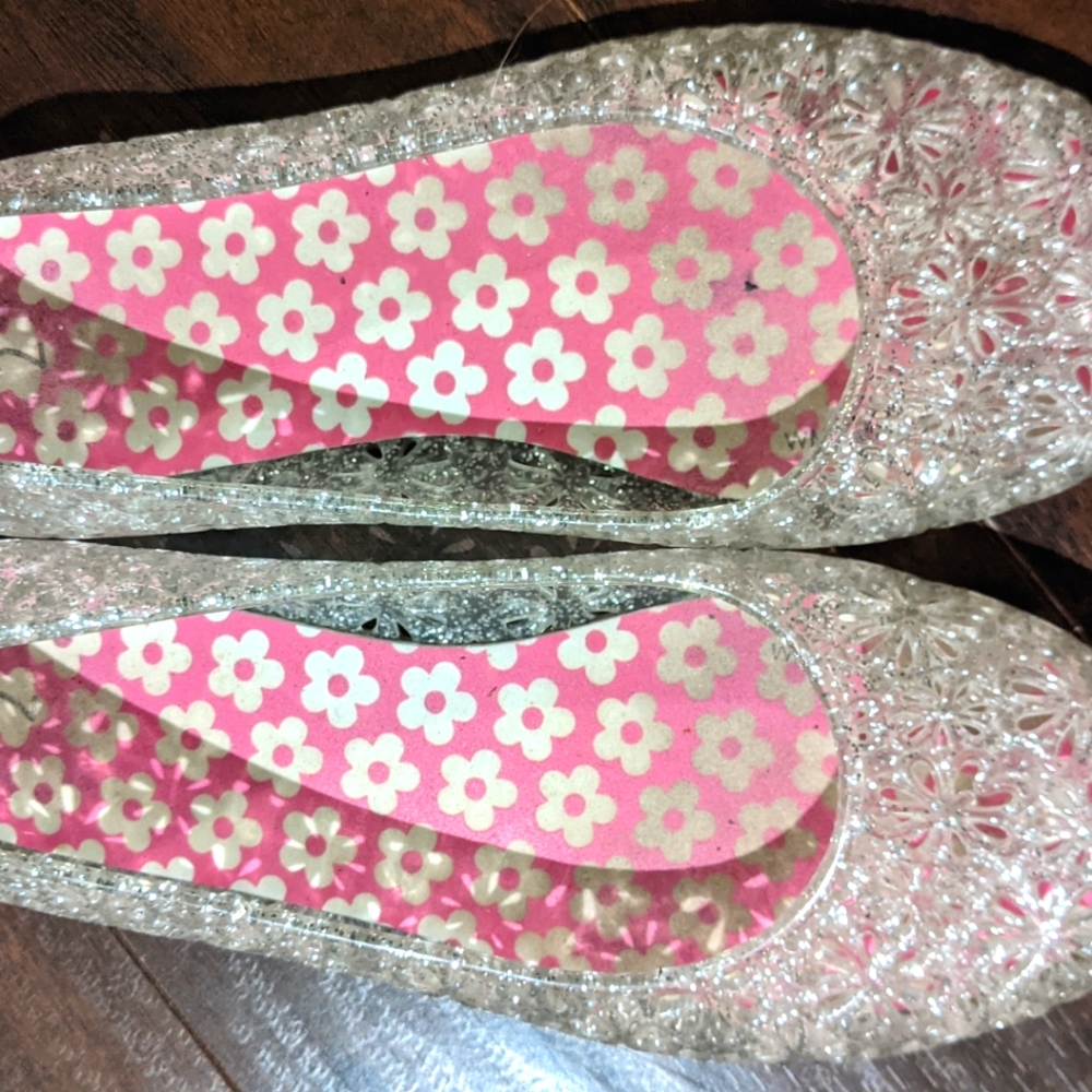 Girls pretty shoes flats